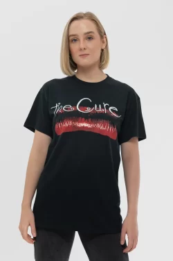 The cure kiss me t shirt